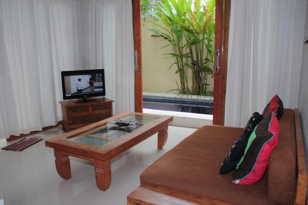 Villa Anyelir Seminyak Habitación foto